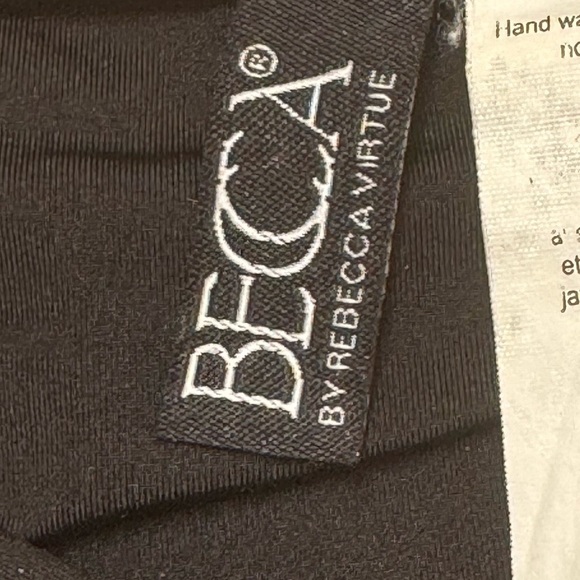 Becca black macrame bikini bottoms size small - Picture 7 of 9